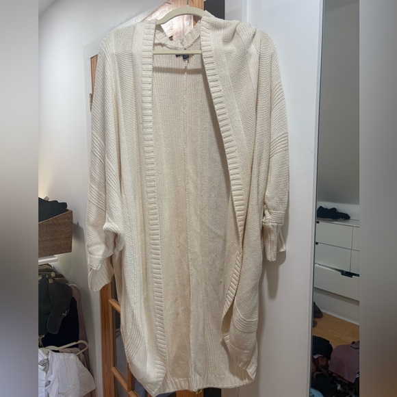 American Eagle Outfitters Cream Knit Cardigan - Picture 1 of 2